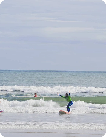 Surfing gallery picture 3